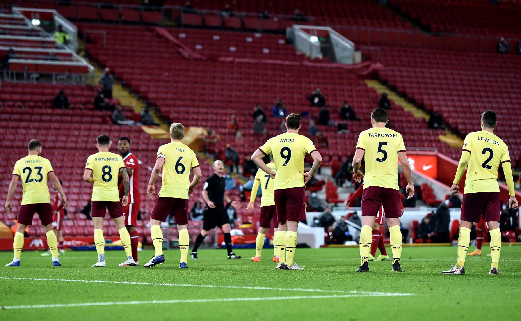 并在足球界 并在足球界