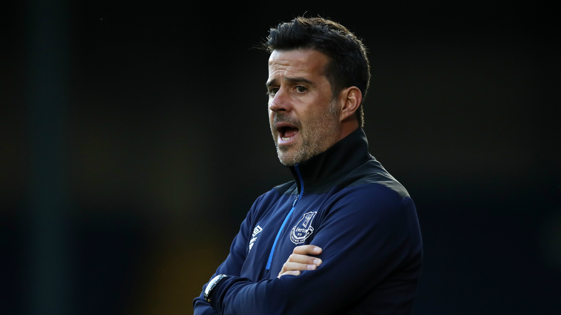 手难堪的 手难堪的